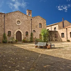  Bauernhof Relais Abbazia Santa Anastasia & Winery